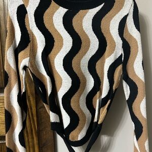 Wave Pattern Crew Neck Sweater - Black, White, and Tan